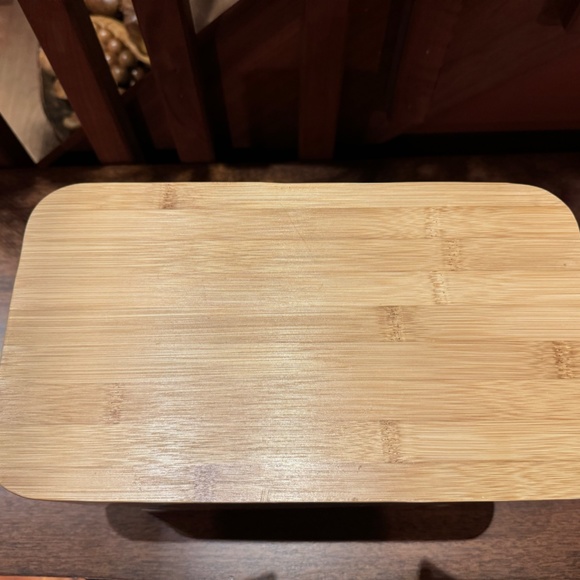 Extra Large Space Saving Vertical Bread Box with Eco Bamboo Cutting Board Lid - Picture 2 of 6